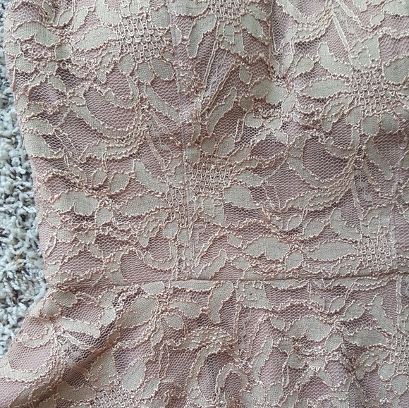 💎 Peplum Lace Top 💎 - Picture 6 of 7